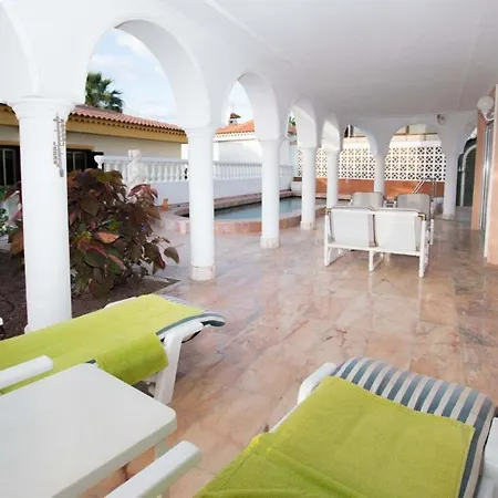 Holiday home Mit Beheizten Privat Pool Und Meersicht